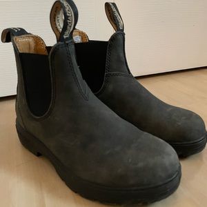 Women’s Grey Blundstones Boots